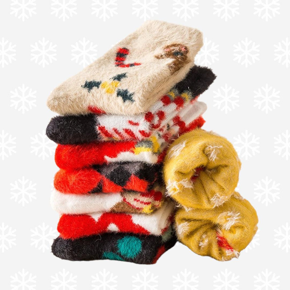 Christmas Heartwarming Gift Box - Fuzzy Santa Women's Winter Socks - UPKIWI