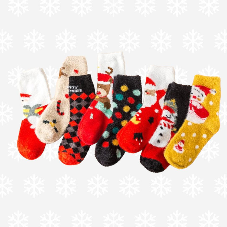 Christmas Heartwarming Gift Box - Fuzzy Santa Women's Winter Socks - UPKIWI